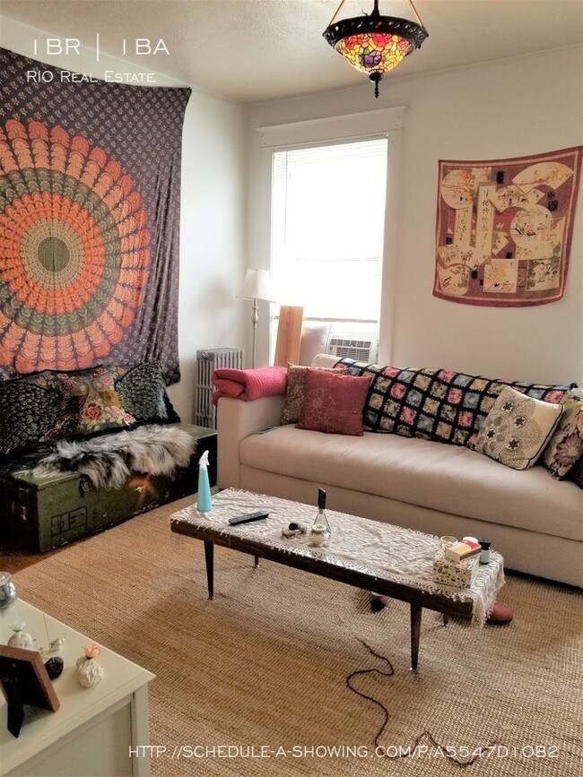 Building Photo - 2208 E 17th Ave