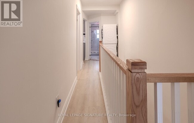 Photo du bâtiment - 165 Symington Ave