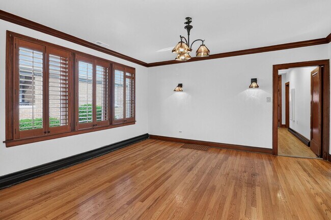 Foto del edificio - 708 McCarthy Rd