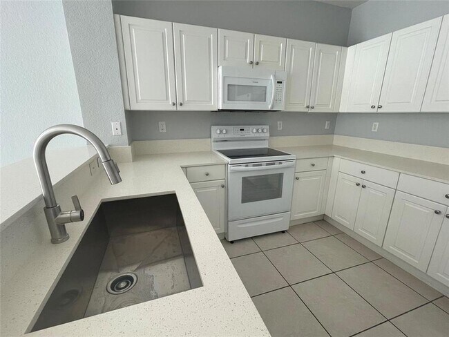 Foto del edificio - 6301 Landings Terrace
