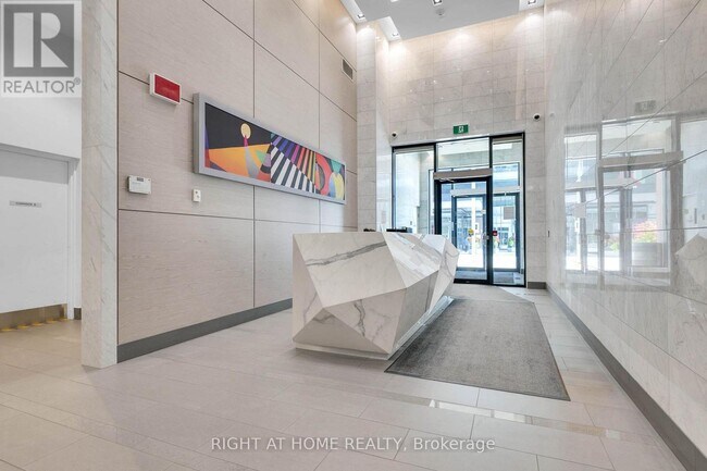 Photo du bâtiment - 180 Enterprise Blvd