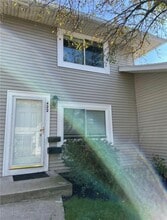 Building Photo - 422 Eastbrooke Ln