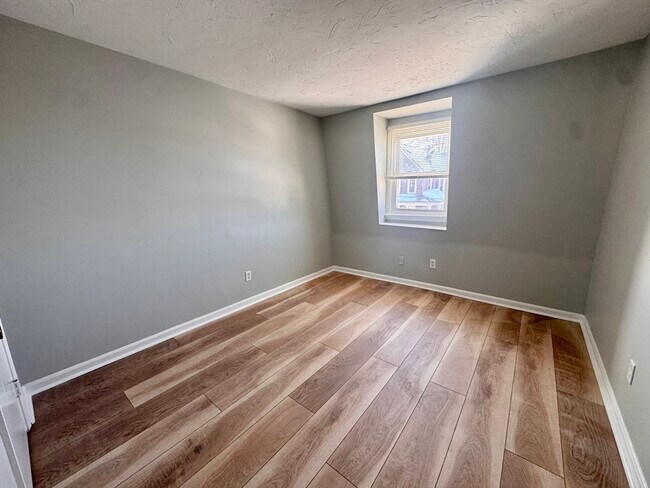 Foto del edificio - 68 Readville St