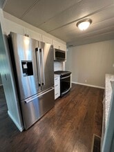 Building Photo - 2038 Laburnum Ave