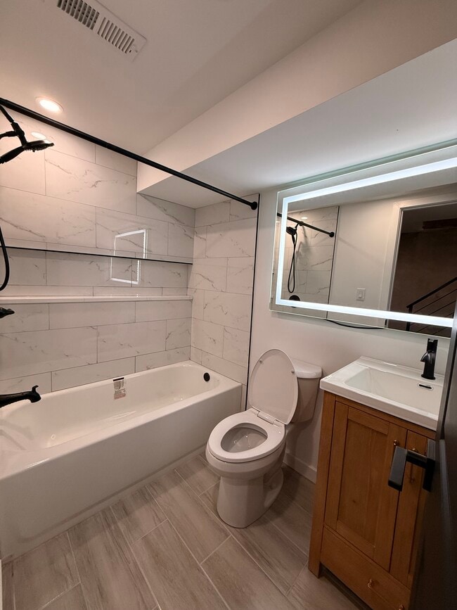 Foto del edificio - 3340 Potter St