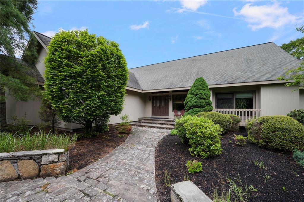 Primary Photo - 633 Chestnut Hill Rd