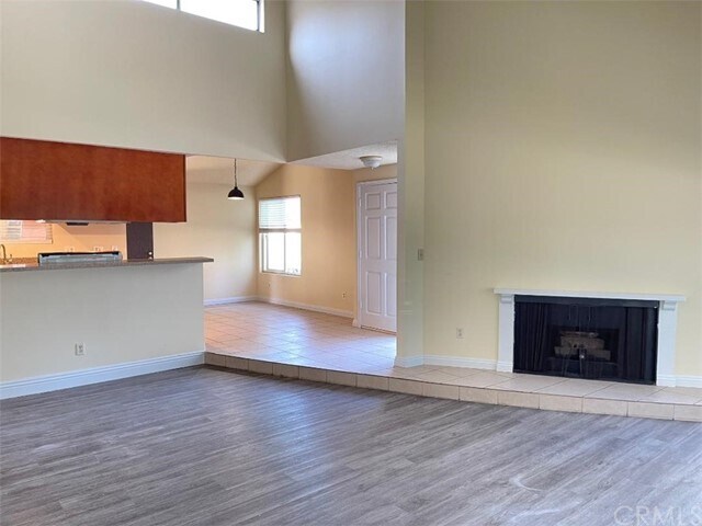 Building Photo - 1445 Jellick Ave