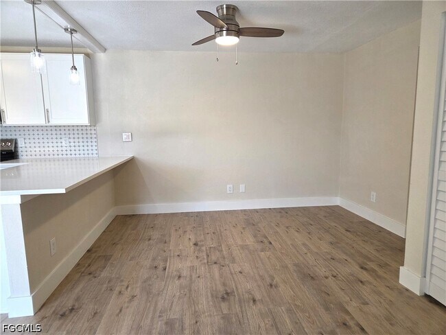 Foto del edificio - 1608 Park Meadows Dr