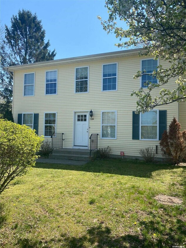 536 Hampton Ave, Bellport, NY 11713 House Rental in Bellport, NY