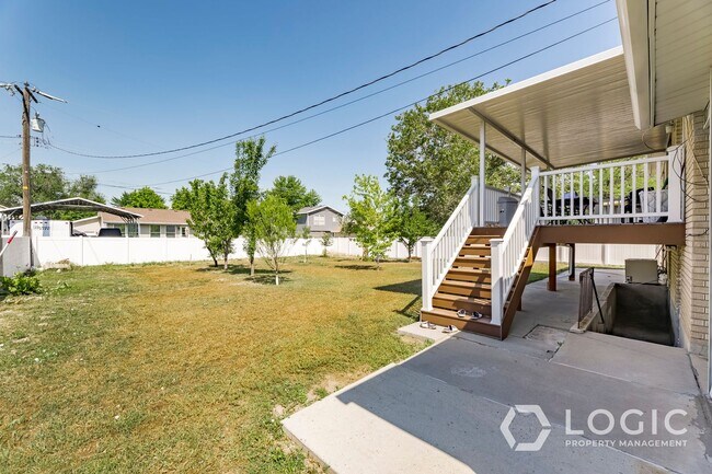 Building Photo - 9734 S 520 E