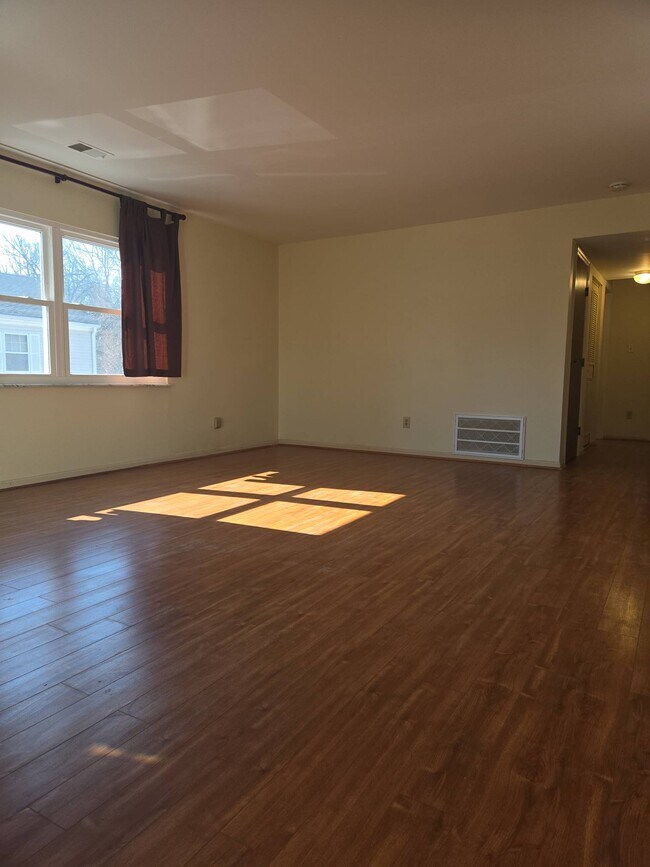 Foto del edificio - 8284 Sobax Dr