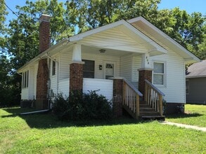 Building Photo - 808 Mt Vernon Ave