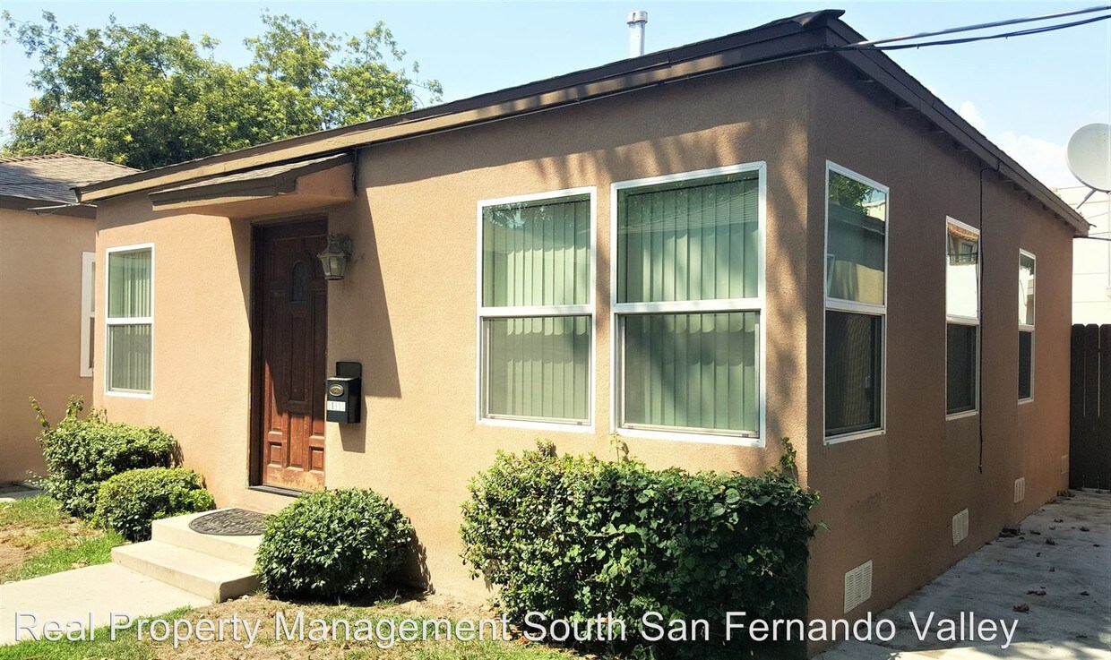 Foto principal - 11113 Morrison Ave