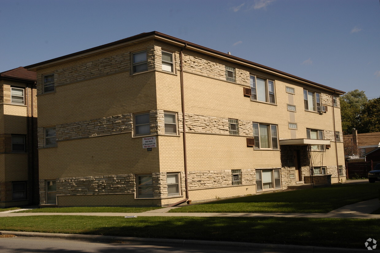 Foto principal - 2225 S 25th Ave