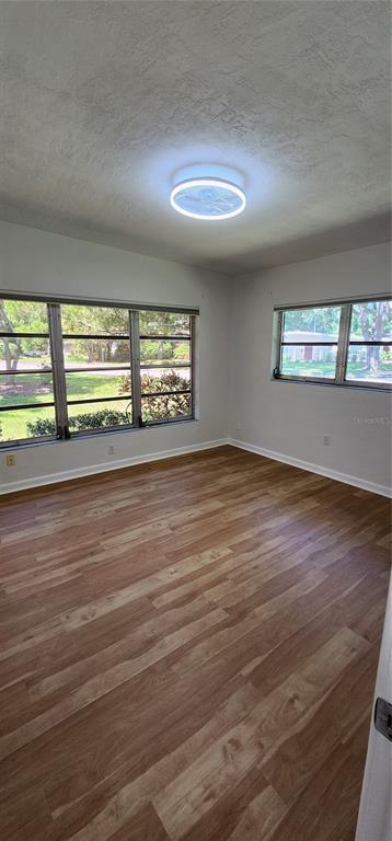 Building Photo - 424 Dunraven Dr
