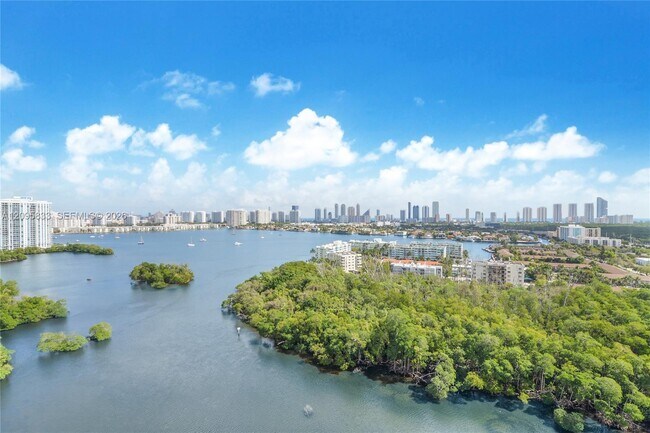 Building Photo - 16385 Biscayne Blvd