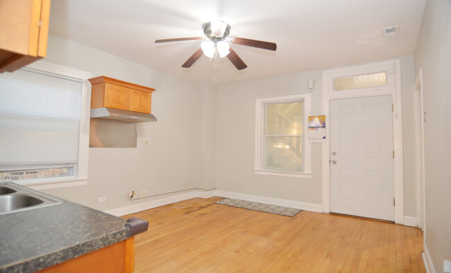 Building Photo - 4328 S Sawyer Ave