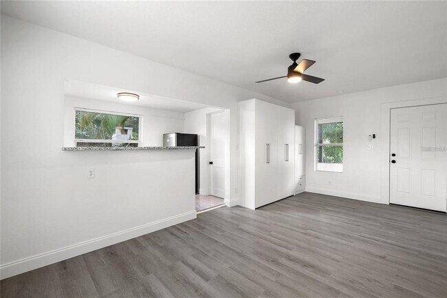 Foto del edificio - 919 16th Ave N