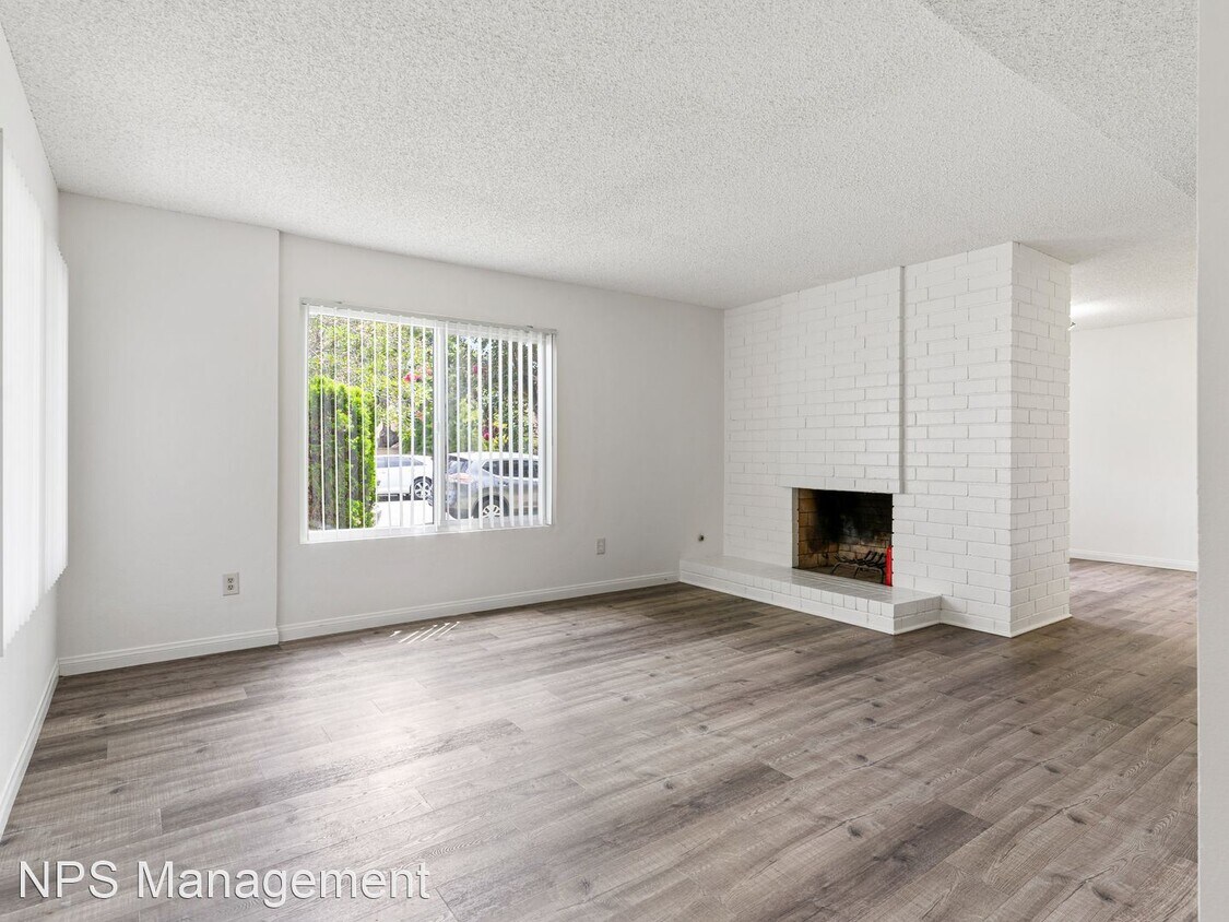 Primary Photo - 3 br, 2.5 bath Apartment - 2059 West 157th...