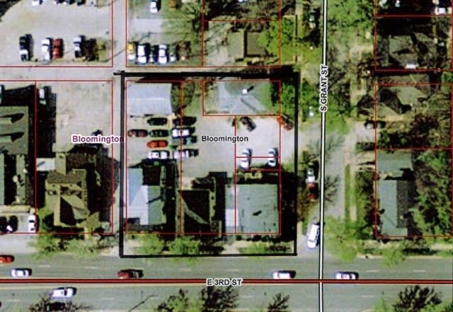 Foto aérea - Third Street Village