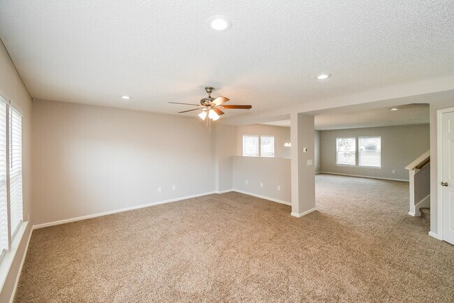 Foto del edificio - 1151 Autumn Point Ct
