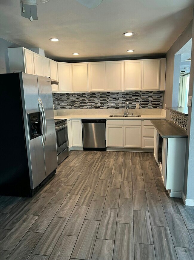 Foto del edificio - 8572 German Dr