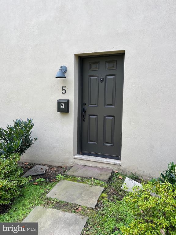 454 Old Lancaster Rd Unit 5, Haverford, PA 19041 Room for Rent in