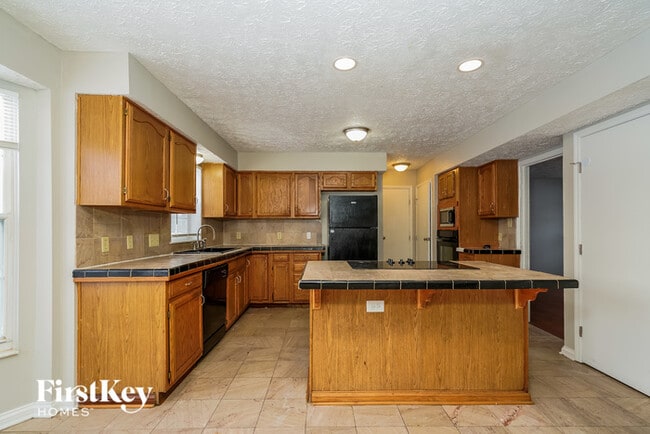 Building Photo - 10709 Palmyra Ct