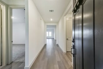 Building Photo - 3413 Daily Harvest Dr