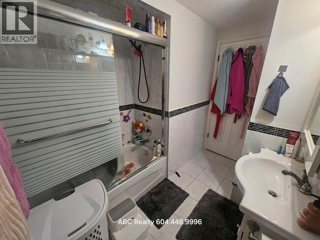 Photo du bâtiment - 1XXX E 27th Ave