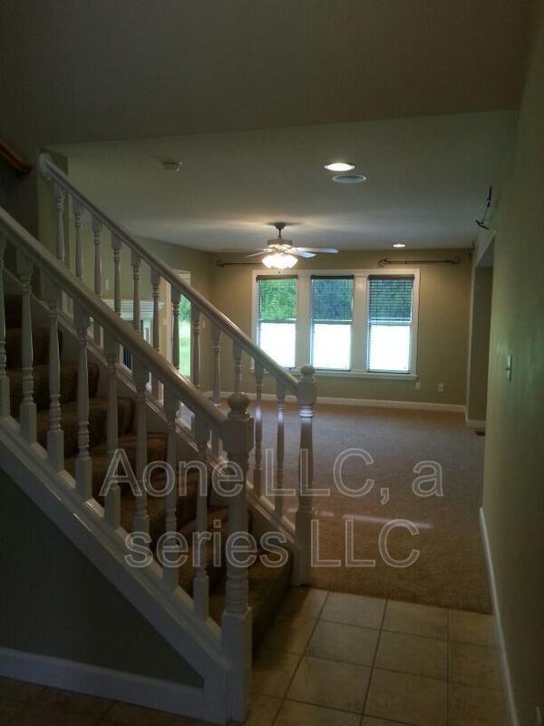 Building Photo - 4430 SE Oak Bend Dr