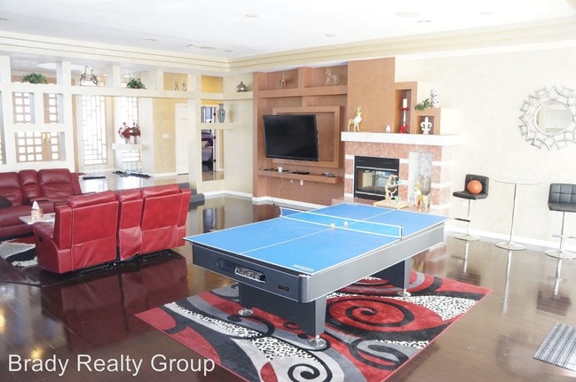 Building Photo - 5 br, 6.5 bath House - 2521 Driftwood Dr.