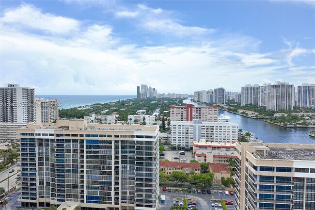 Foto del edificio - 1985 S Ocean Dr