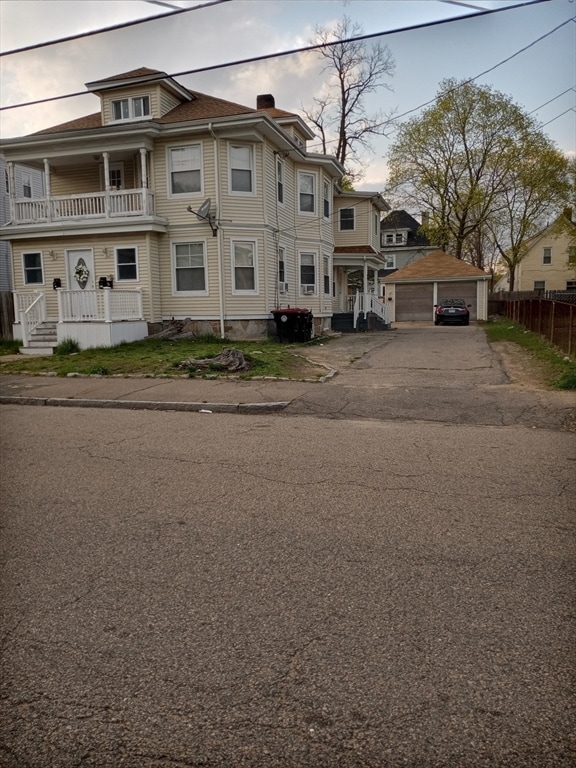 Building Photo - 361 Spring St