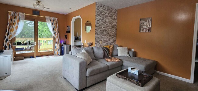Foto del edificio - 8140 Piper Dr