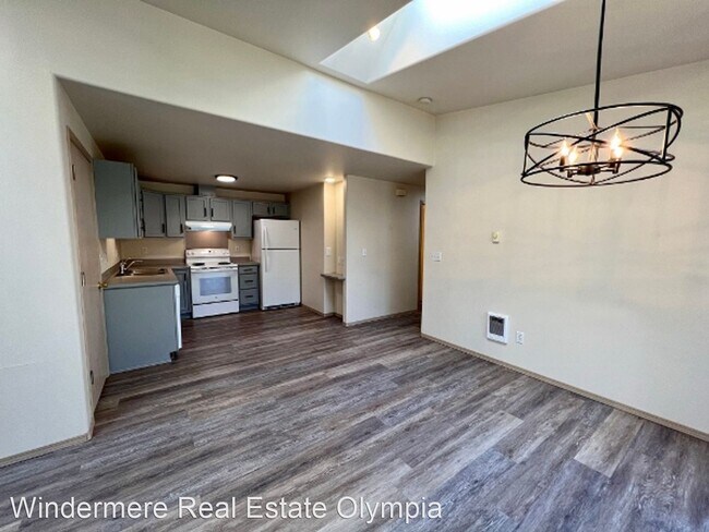 Building Photo - 3 br, 2 bath House - 9023 Steilacoom Rd SE