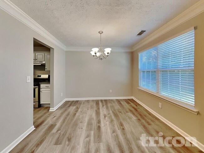 Building Photo - 201 Sandstone Dr