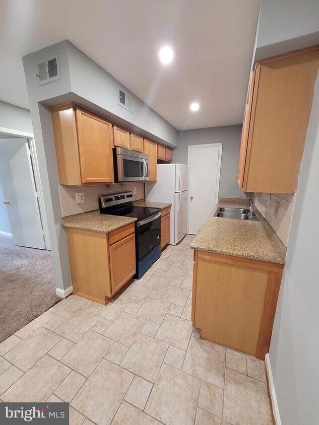 Foto principal - 8312H Kingsgate Rd