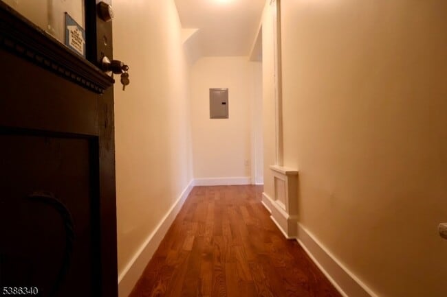 Photo - 484 S 16th St Apartment