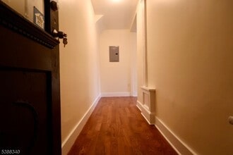 Building Photo - 484 S 16th St