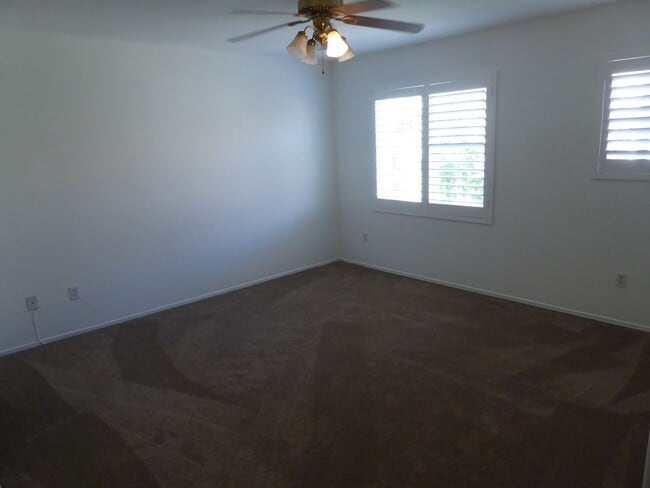 Building Photo - LEASING PENDING! Palisades 3 Bedroom for Rent in Stevenson Ranch!
