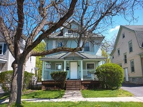 Building Photo - 963 Lancaster Ave