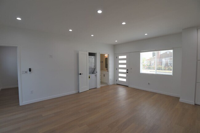 Foto del edificio - 5915 Fair Ave