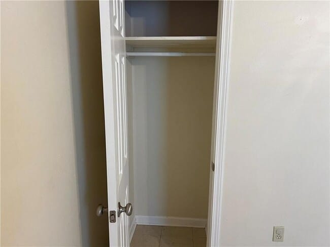 Building Photo - 316 Plantation Dr