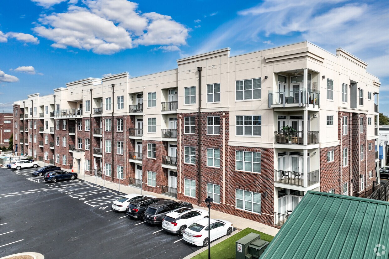 Greenway at Fisher Park 404 W Smith St Greensboro, NC 27401