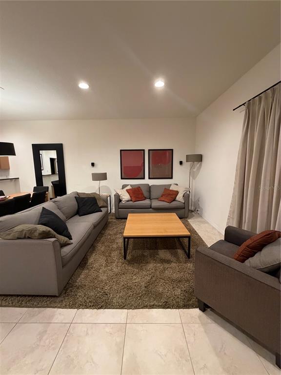 Foto del edificio - 3022 Bird of Paradise Ln