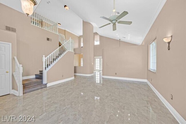 Building Photo - Amazing Home in Silverado Ranch