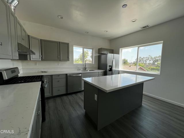 Foto principal - 4629 1st St