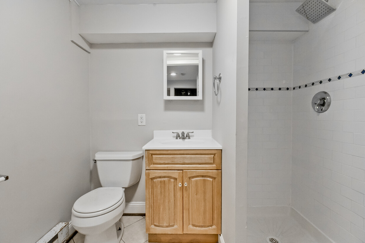 Foto principal - 23 S Jefferson St
