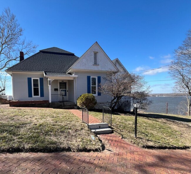 Photo - Beautiful 3 bedroom with river views House